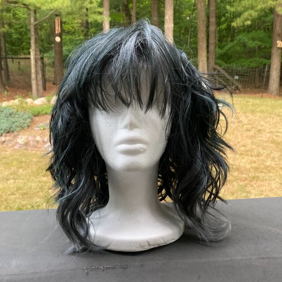 RENE OF PARIS, gorgeous wig, black-gray with a slight blue tint highlights - Picture 3 of 9